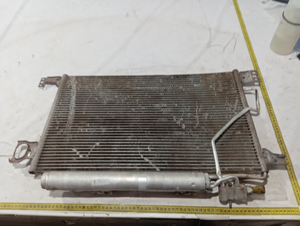 Condensador Ar Condicionado Mercedes C180 2002 2007 V661 8