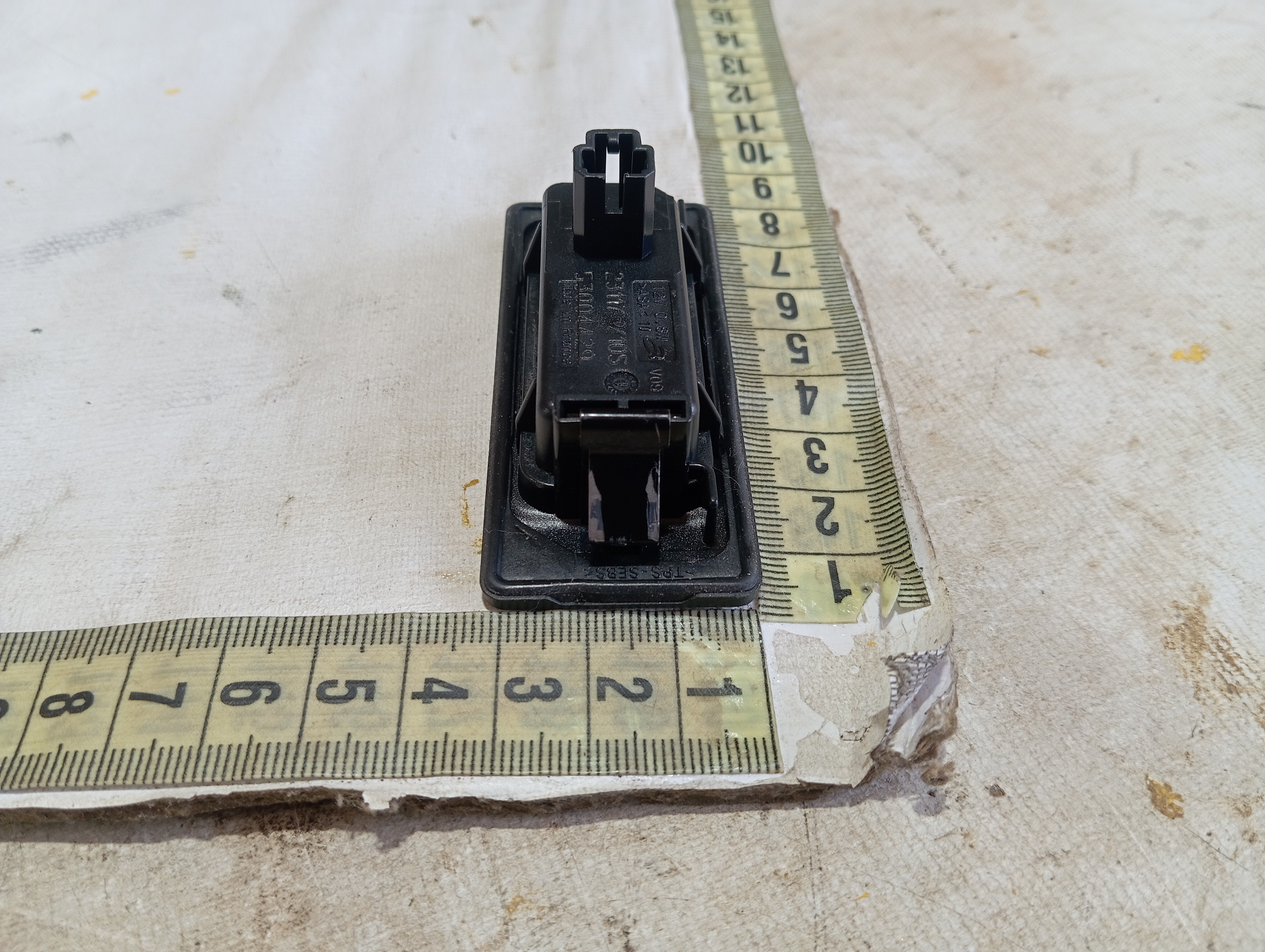 Luz Placa Traseira Vw Taos Highline 250 2022 2024 V601 7