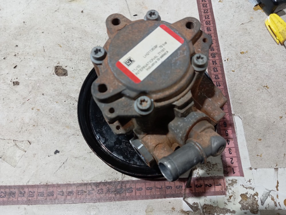 Bomba direção hidráulica Troller T4 2006 a 12 V650 9