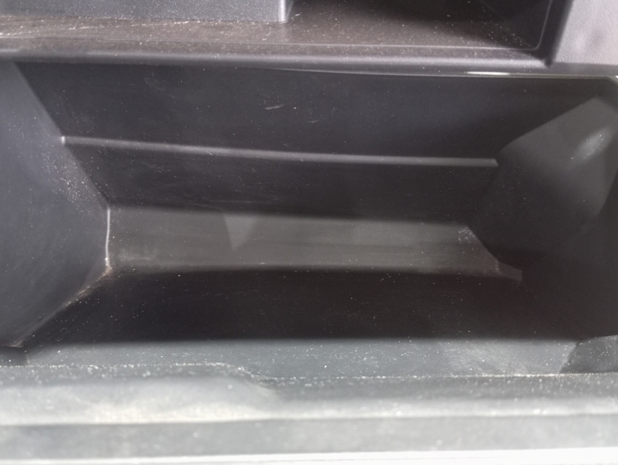 Porta Luvas Mitsubishi Pajero Full 3.2 2020 V599 3