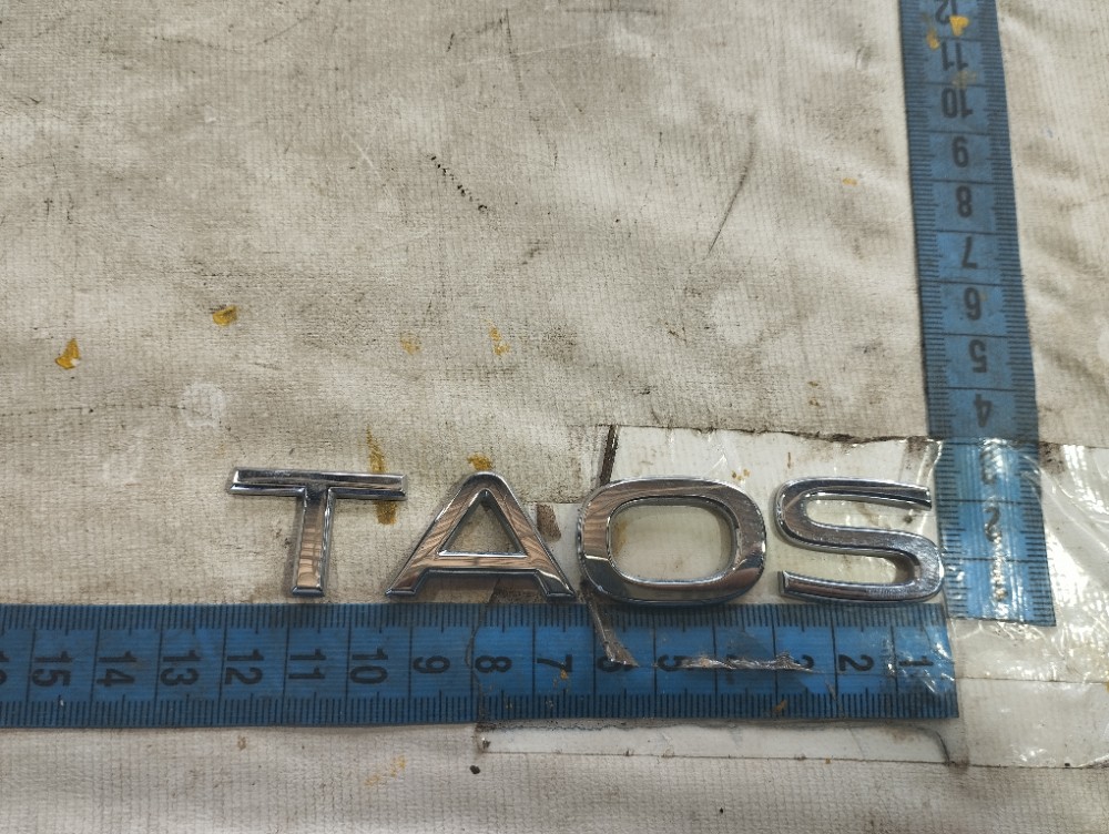 Emblema Vw Taos Highline 2022 2024 V655 4