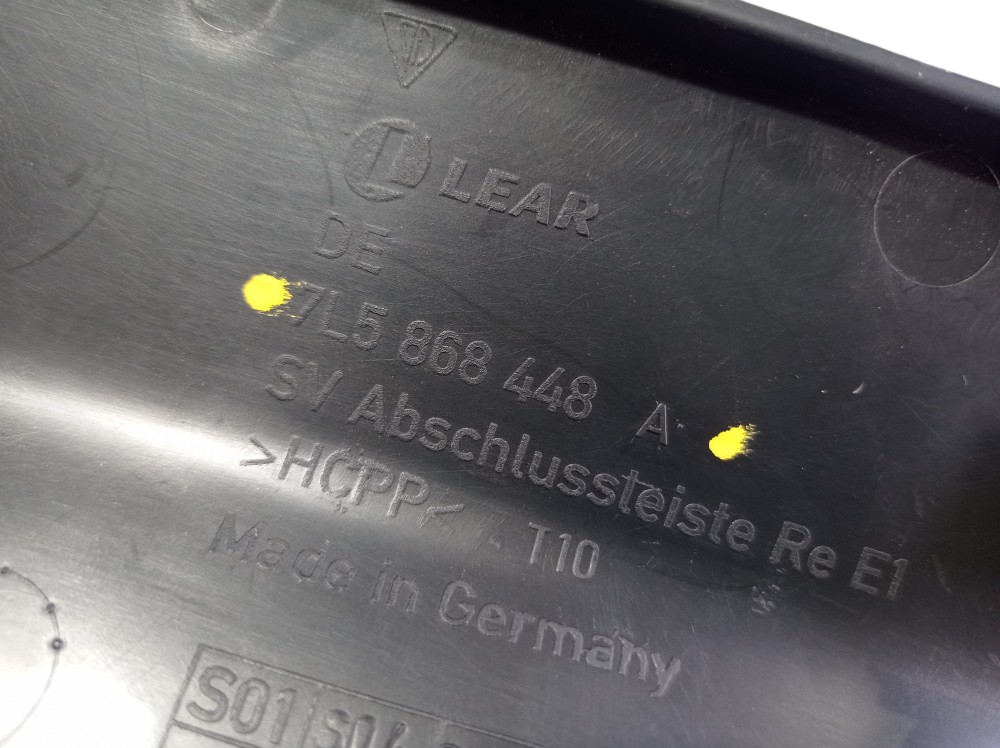 Acabamento Tampa Traseira Direita Porsche Cayenne 2003 V371 7