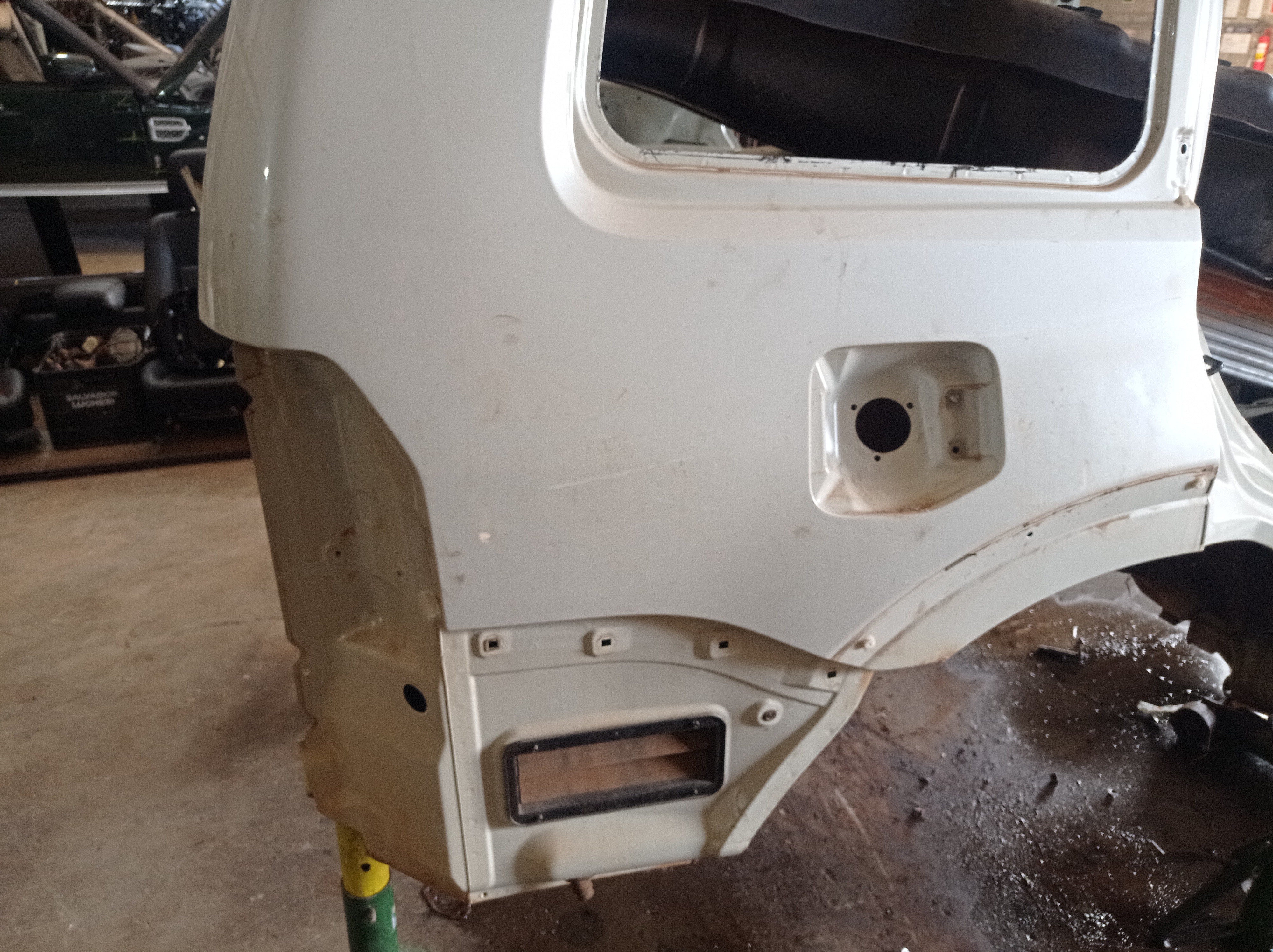 Caixote Traseiro Mitsubishi Pajero Full 2012 6