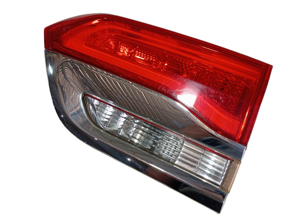 Lanterna Direita Tampa Traseira Jeep Grand Cherokee 14 V607 Direito