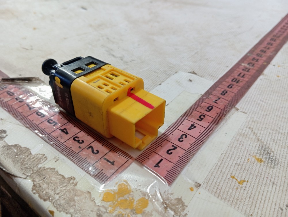 Sensor pedal freio Chery Tiggo 7 Pro 2022 a 24 V640 8
