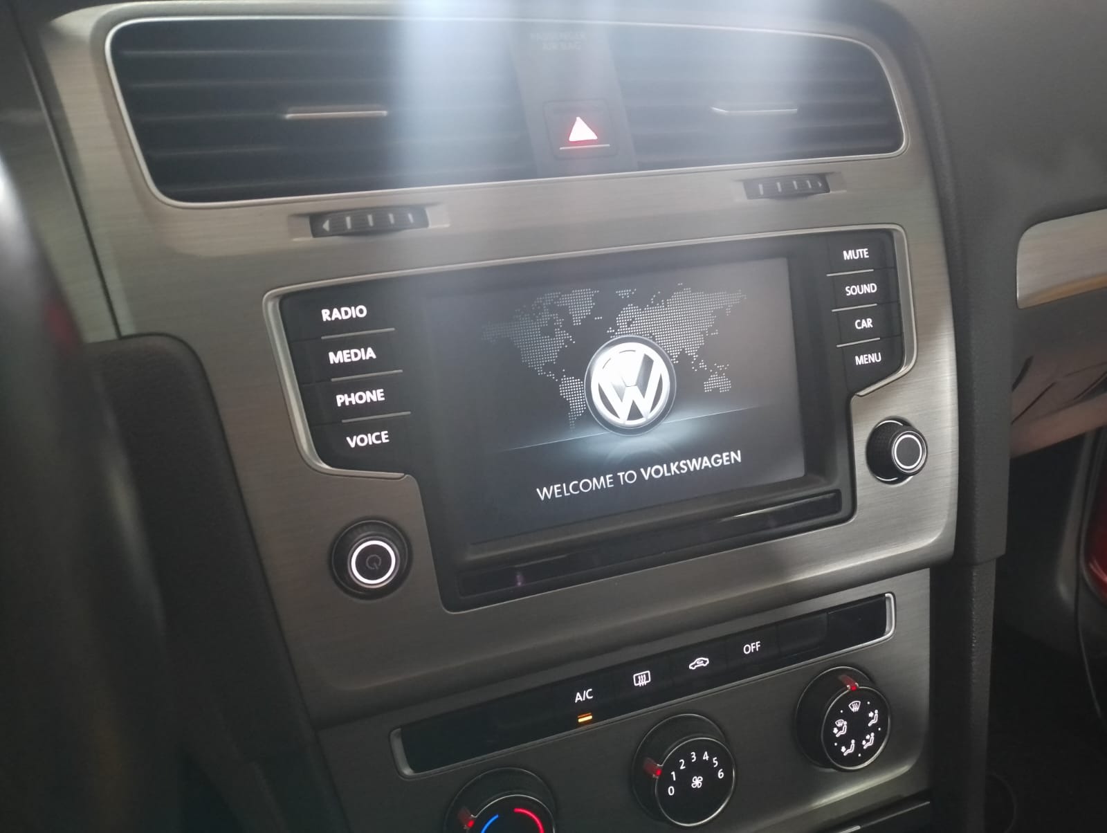 Tela Multimídia Vw Golf Tsi 2017 3g0919605b V585 7