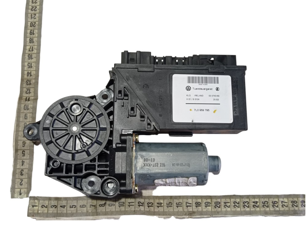 Motor Máquina Vidro Traseiro Esquerdo  Cayenne 2003 V371 7