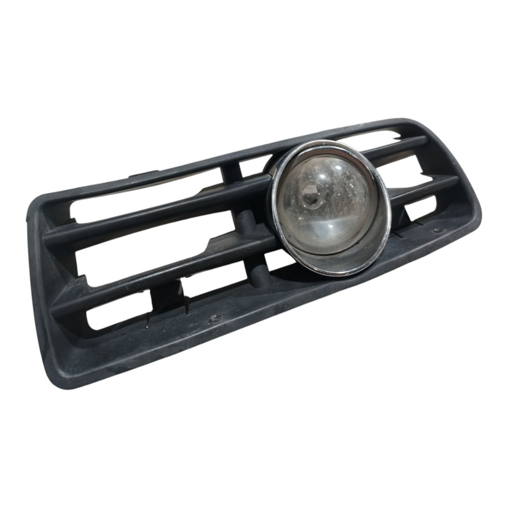 Moldura Farol Milha Esquerdo Vw Golf 2002 V373 10