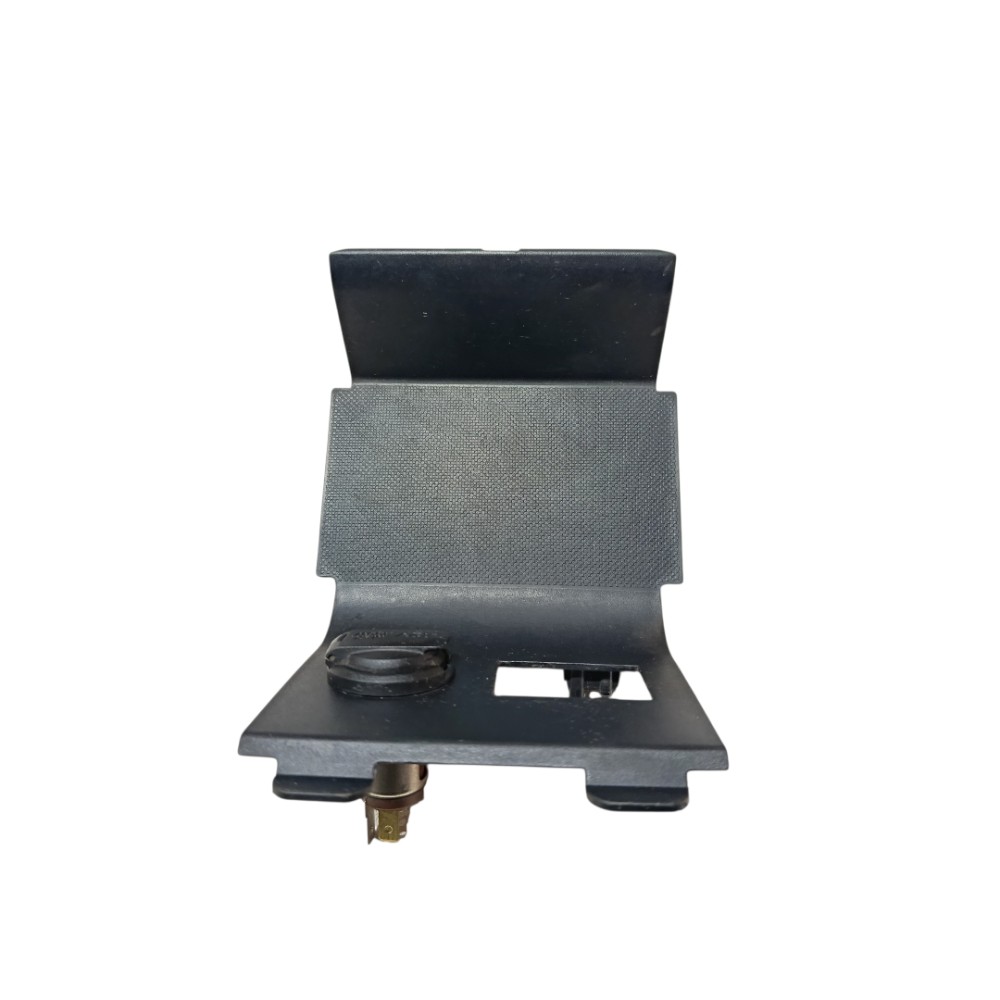 Moldura tomada 12v Hyundai Hb20s 2015 5