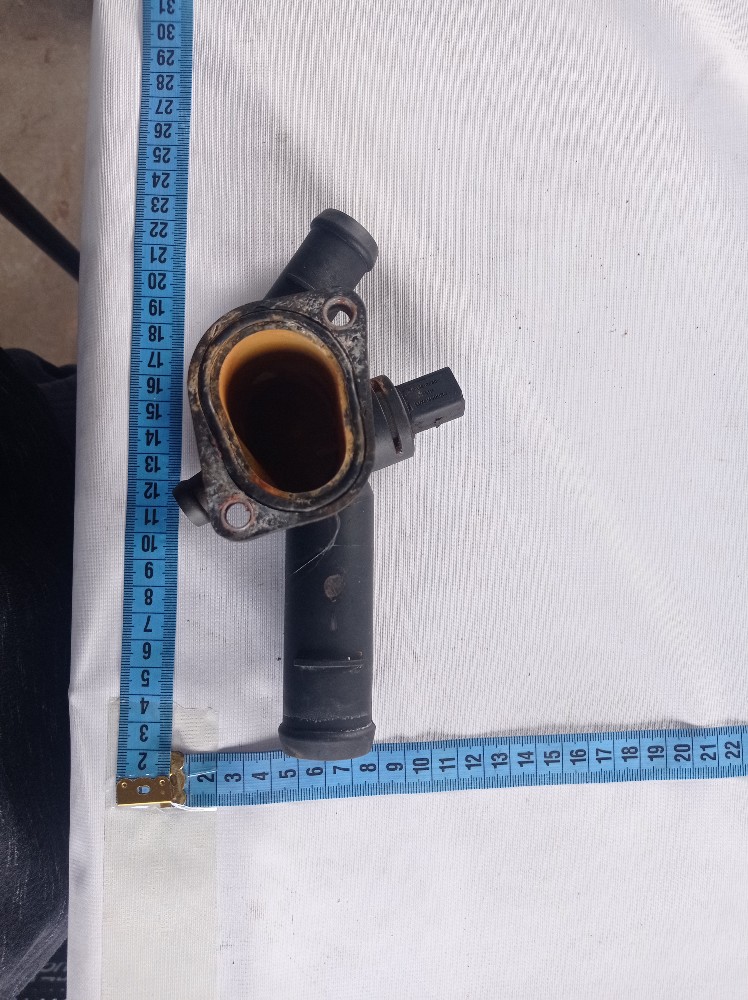 Flange Válvula Termostática Vw Golf 2.0 2001 V366 7
