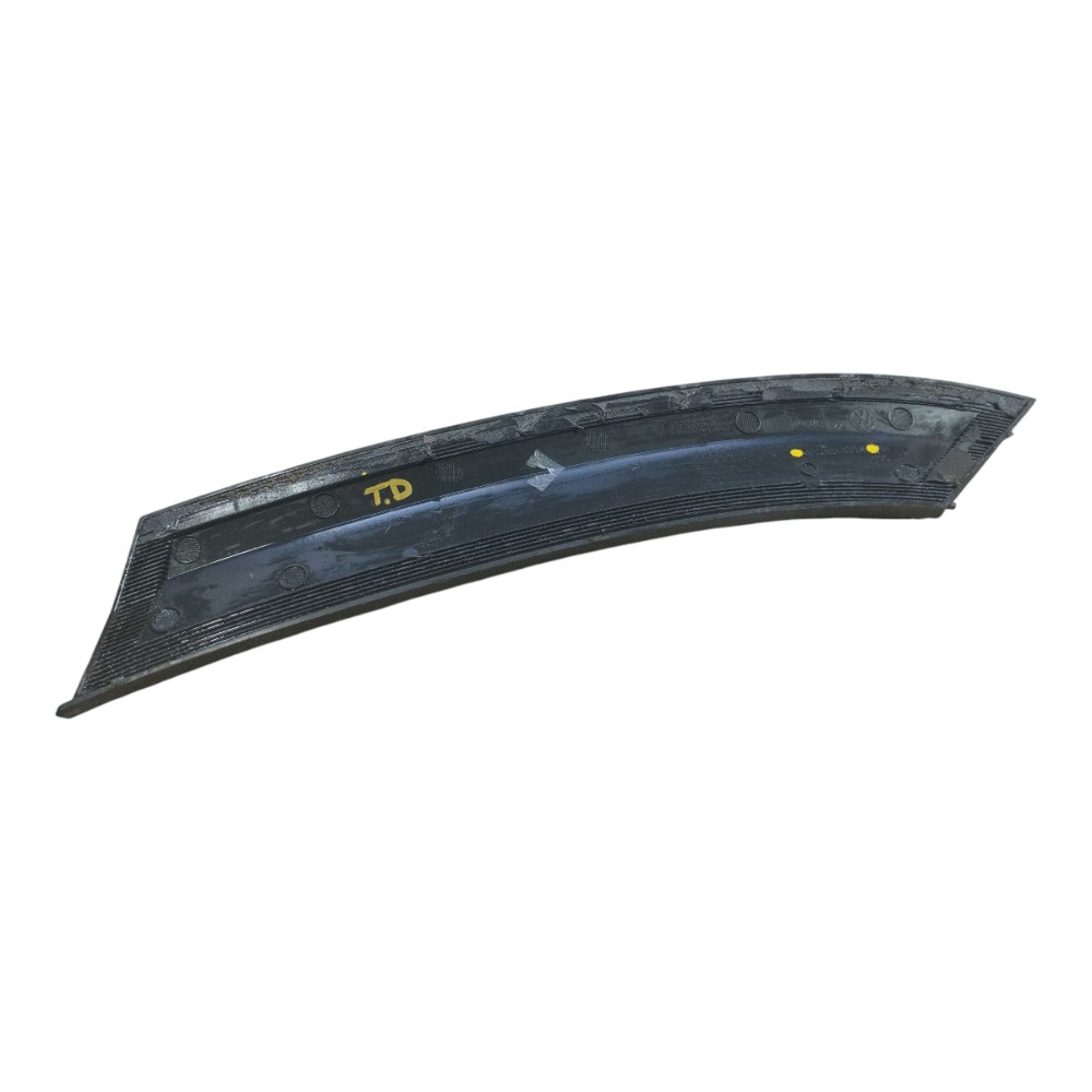Moldura Lateral Tras Direito Vw Taos Highline 2022 2024 V655 6