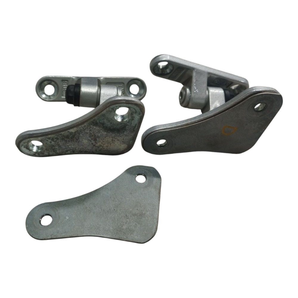 Dobradiça Porta Dianteira Direita Mercedes C180 2007 V661 1