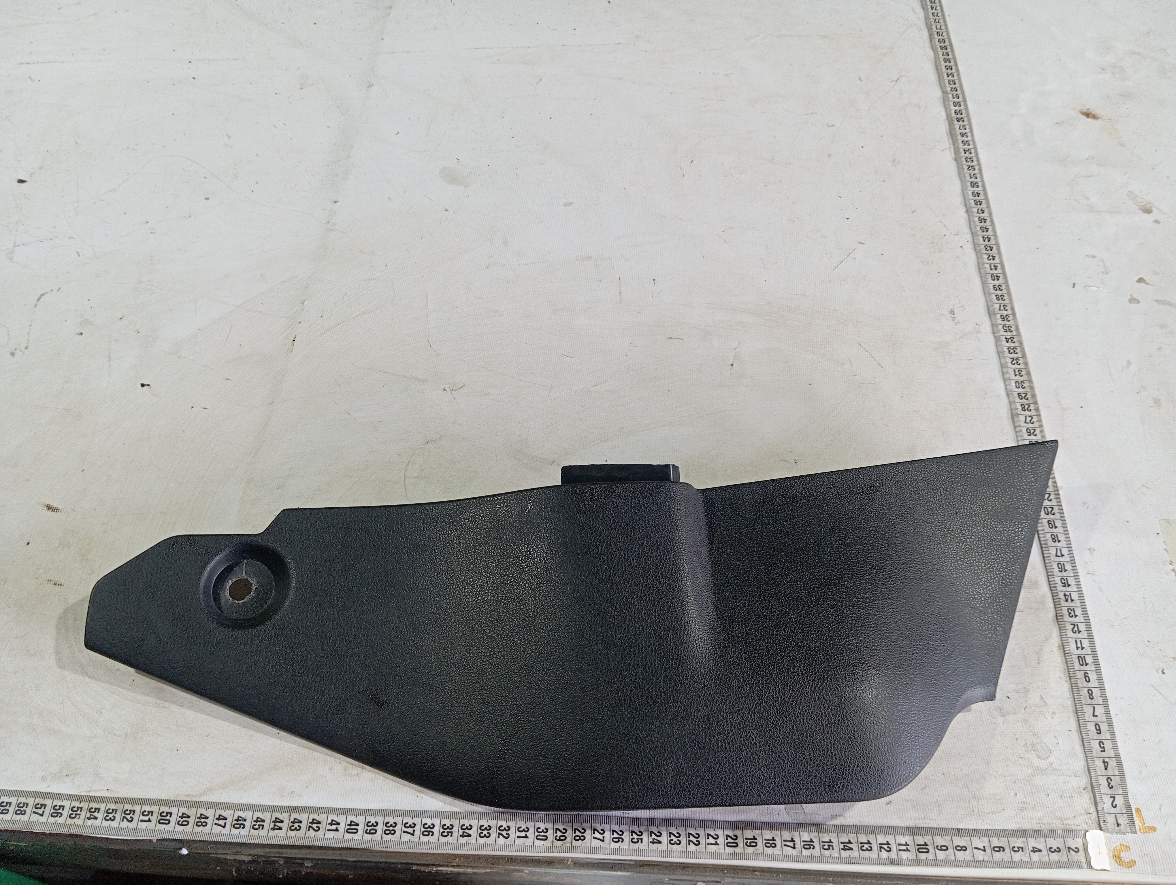 Acabamento Esquerdo Console Nissan Leaf 2022 V589 8