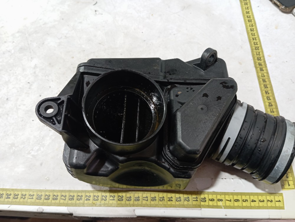 Caixa Ressonância Mercedes C180 1.8 2002 2007 V661 9