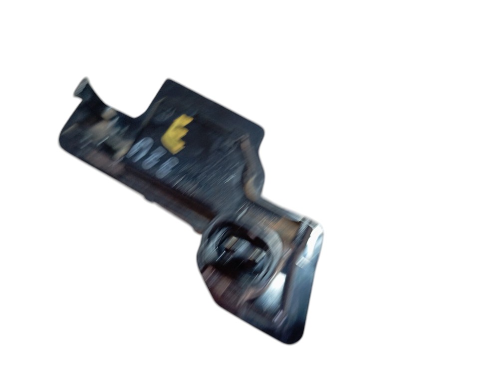 Luz Esquerda Placa Lexus Rx500hf 2023 V619 4