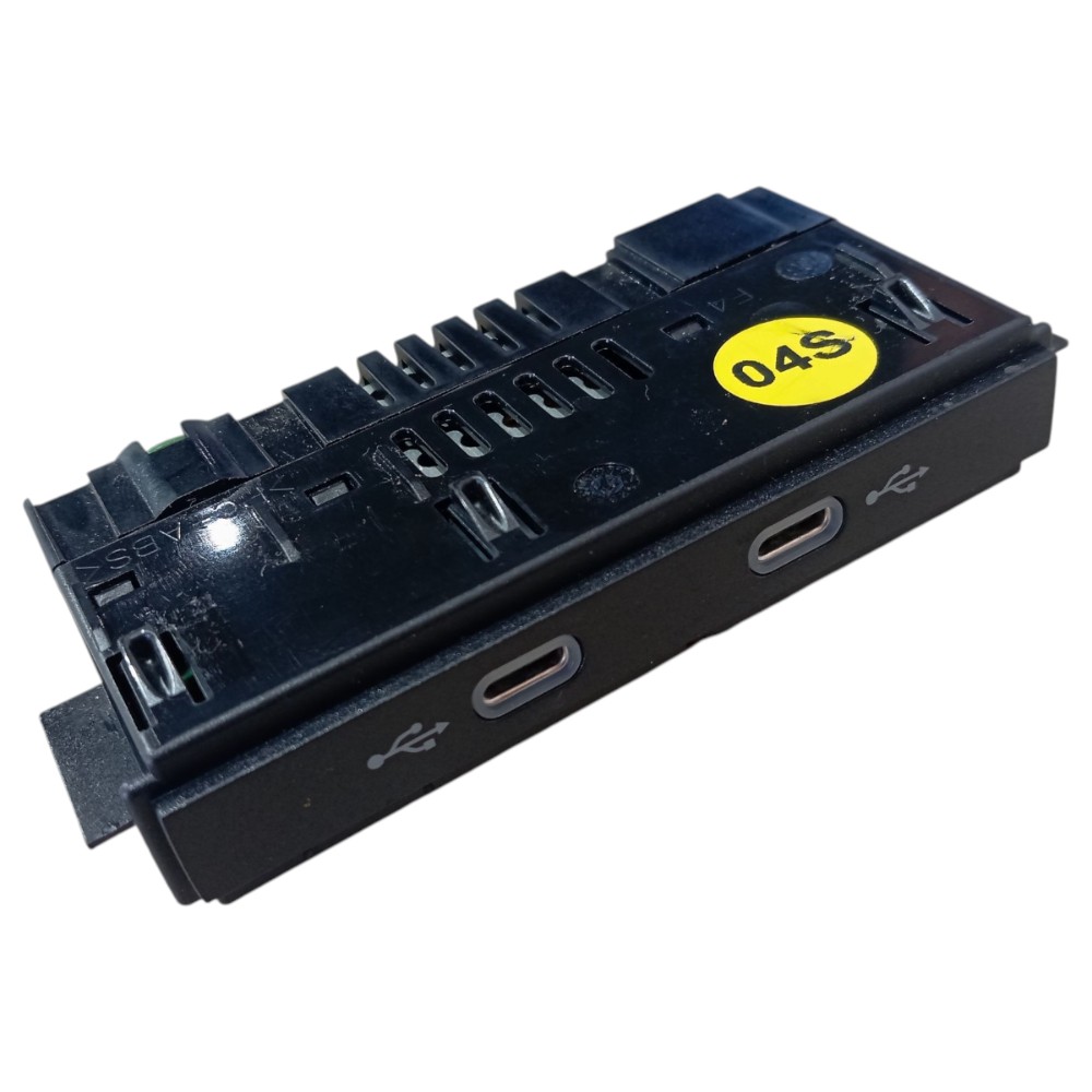Entrada Usb Vw Taos Highline 2022 2024 V655 4