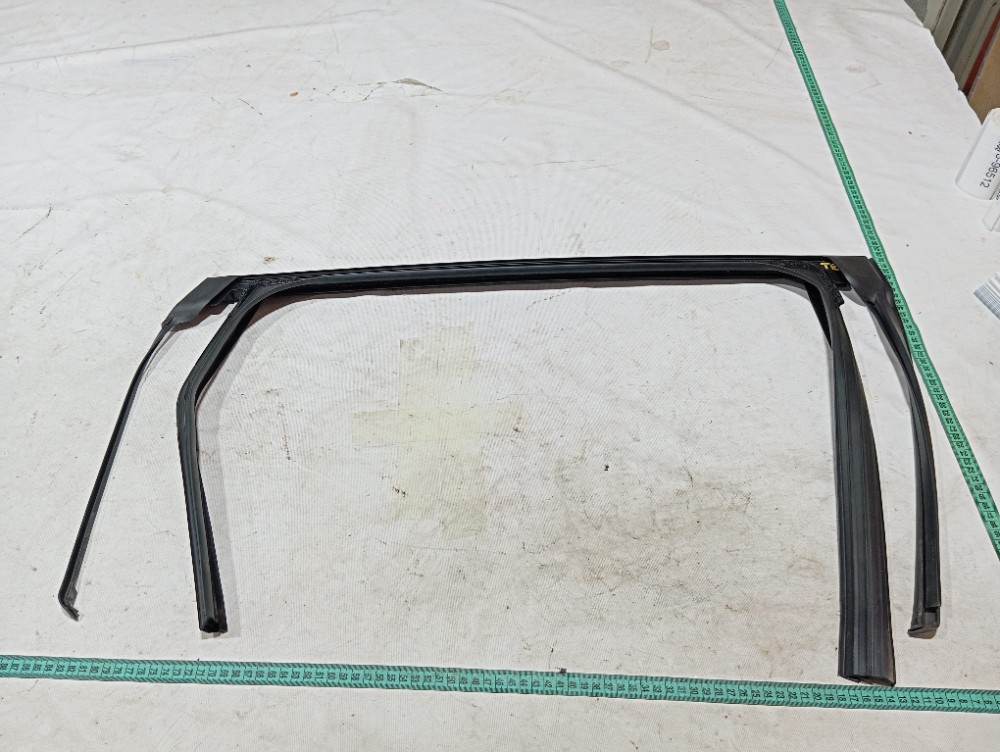 Borracha porta traseira esquerda Byd Song Pro 2025 V669 8