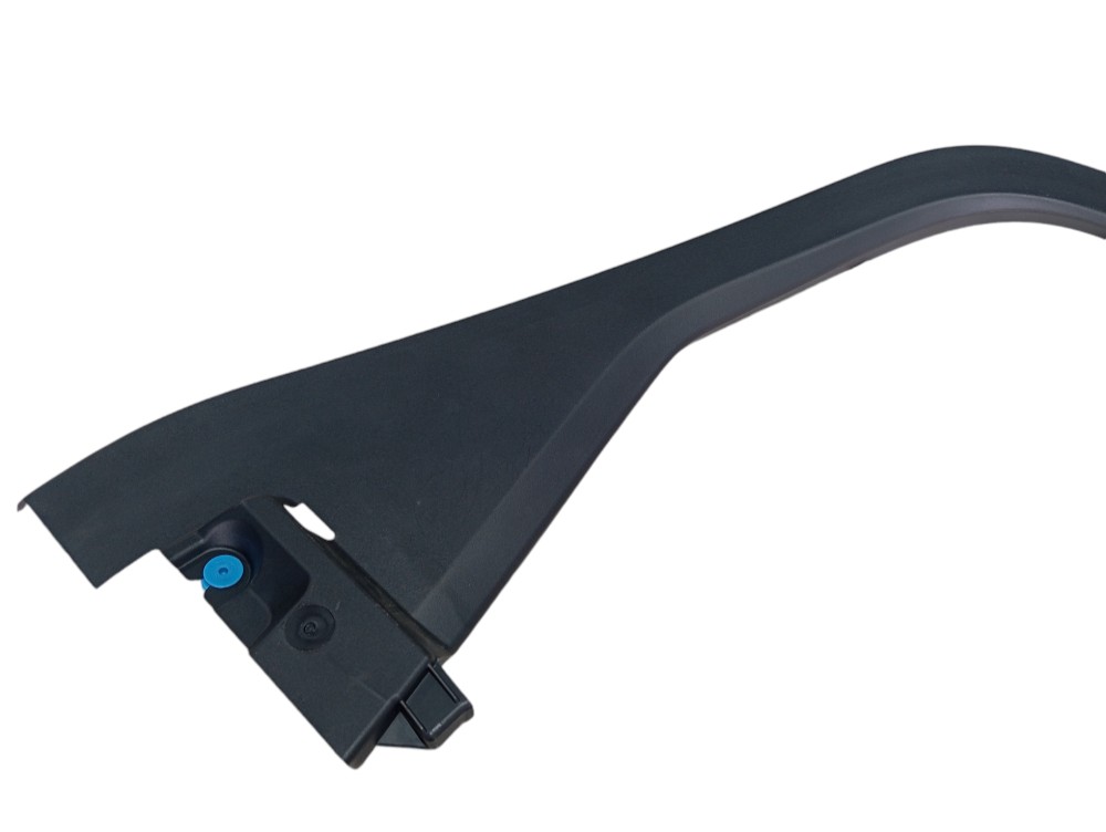 Moldura Int Porta Traseira Esquerda Volvo Xc60 T5 2020 V606