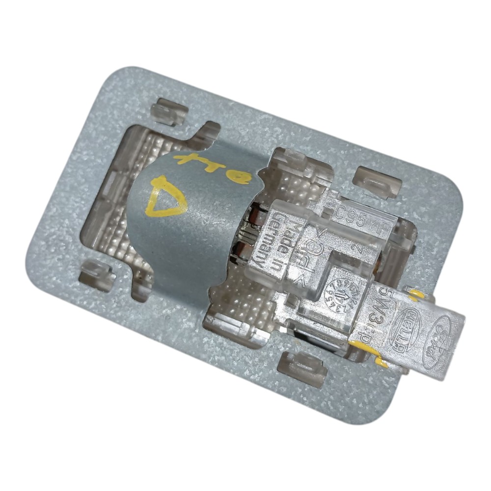Luz Cortesia Direita Tampa Tras Discovery Sport 16 A 18 V663 7