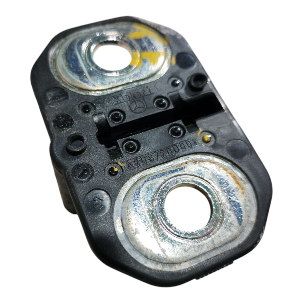 Batente Porta Traseira Esq Mercedes C180 2002 2007 V661 6