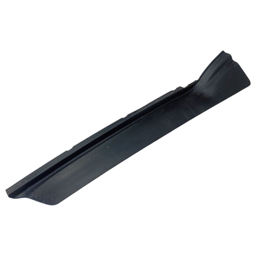 Moldura Externa Coluna Esquerda Land Rover Defender 22 V645 5