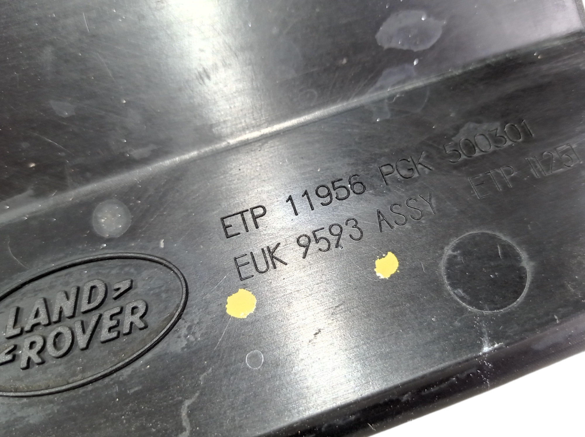 Defletor Inferior Ventoinha Range Rover Vogue 2008 V583 7