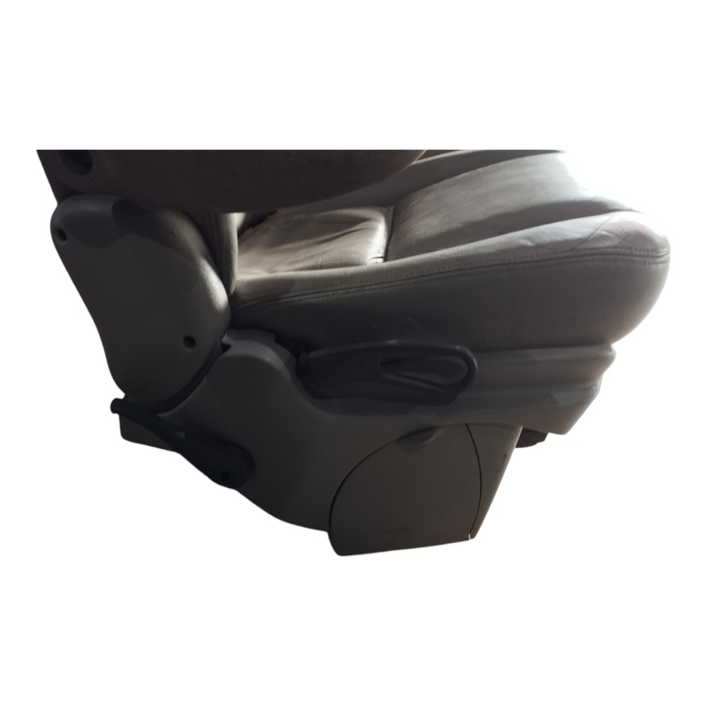 Banco Traseiro Direito Chrysler Grand Caravan 2003 3.3 V578 2