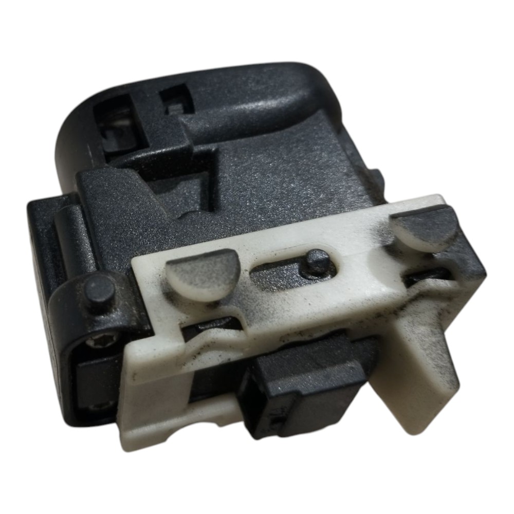 Botão Vidro Traseiro Direito Mercedes C180 2002 2007 V661 4