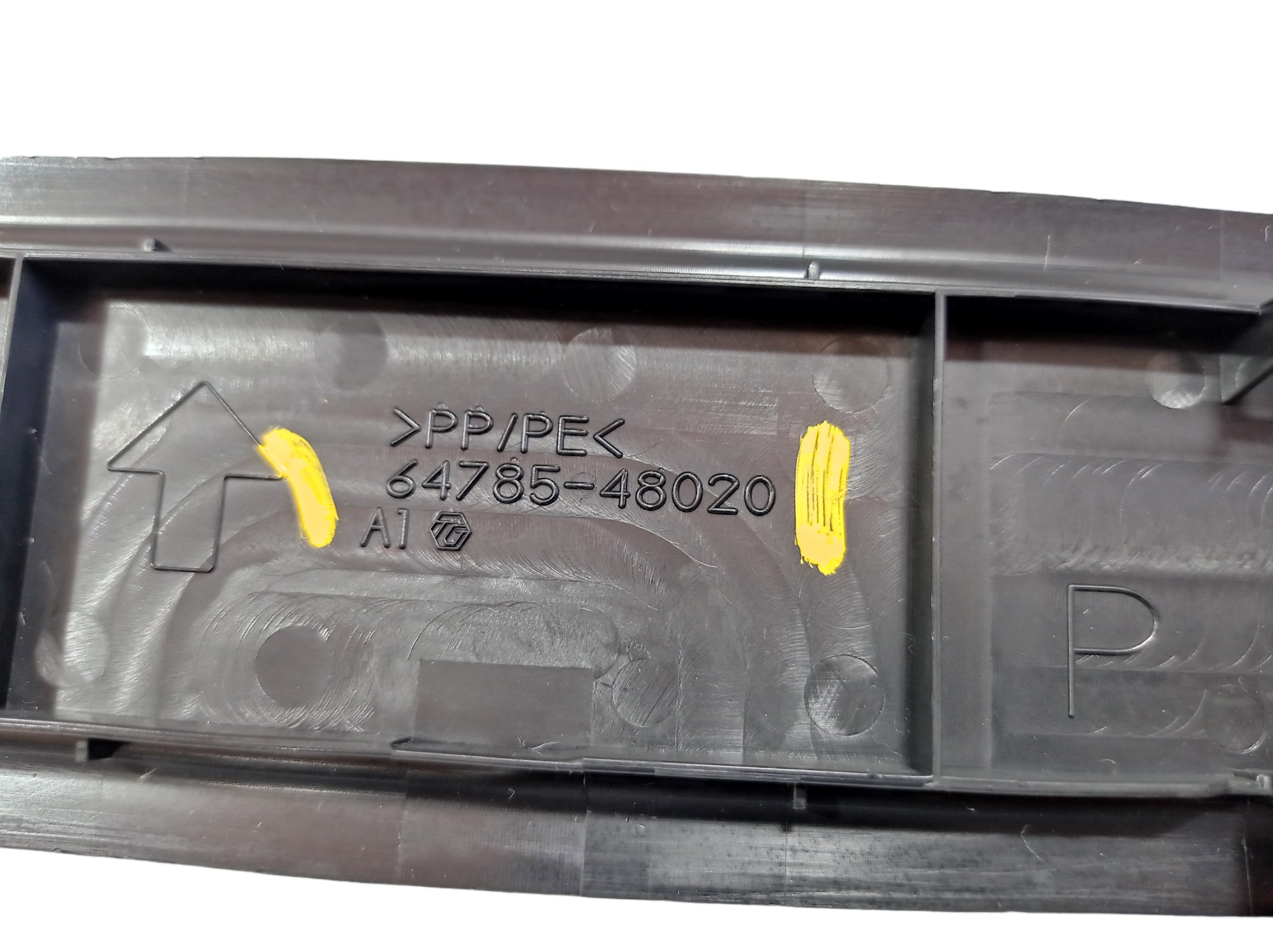 Acabamento Tampa Traseira Lexus Rx 450h 2021 V576 5