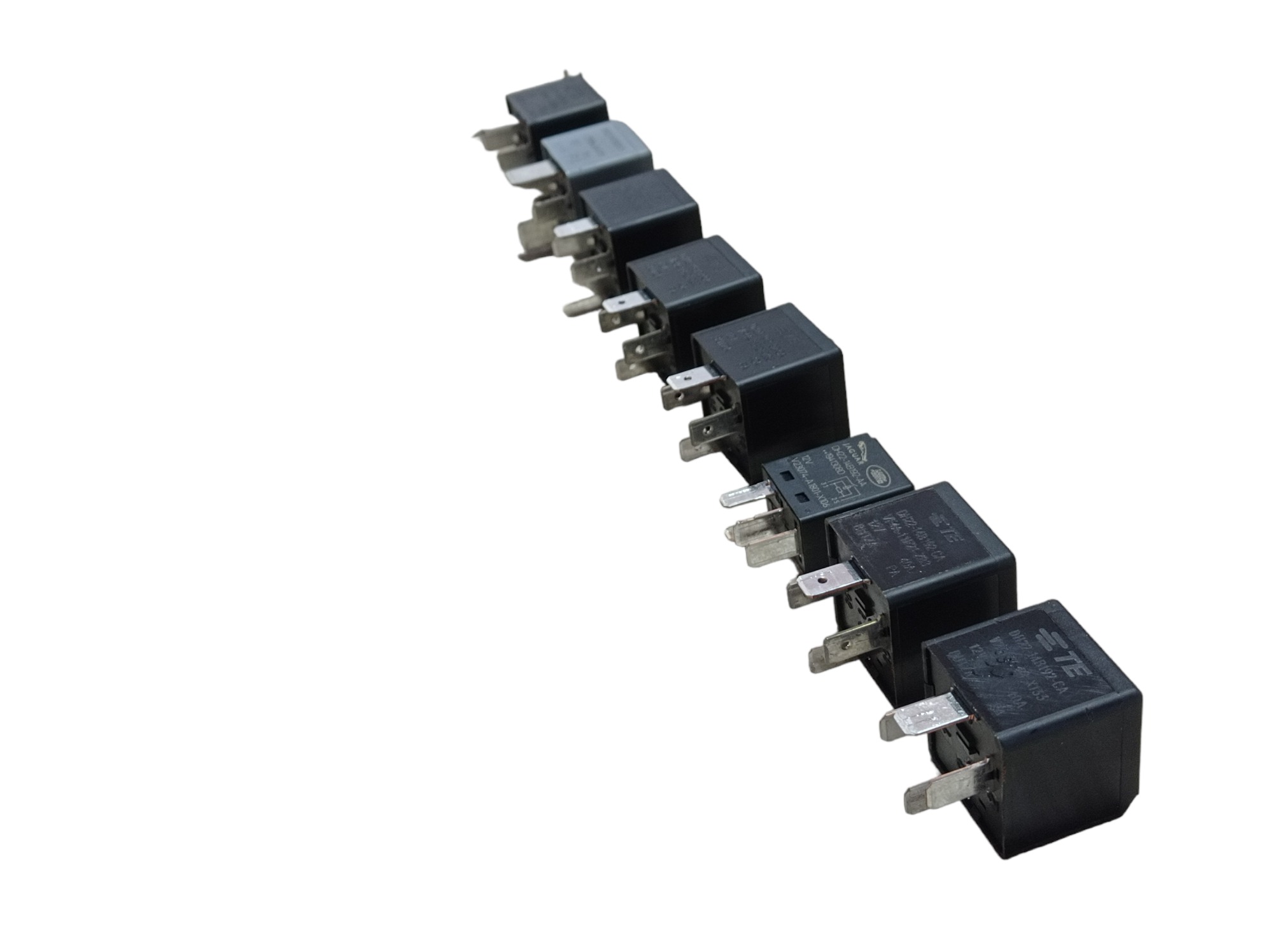 Rele Caixa Fusível Dianteira Externa Discovery 5 2019 V597 1