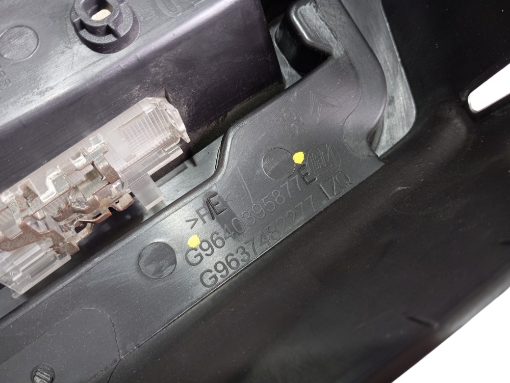 Suporte Tampa Bagageiro Esquerdo Peugeot 307 2008 V369 8