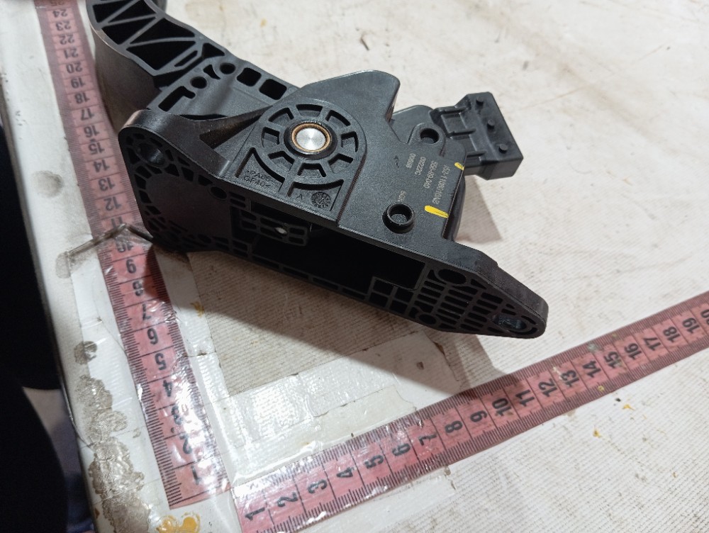 Pedal acelerador Chery Tiggo 7 Pro 2022 a 24 V640 8