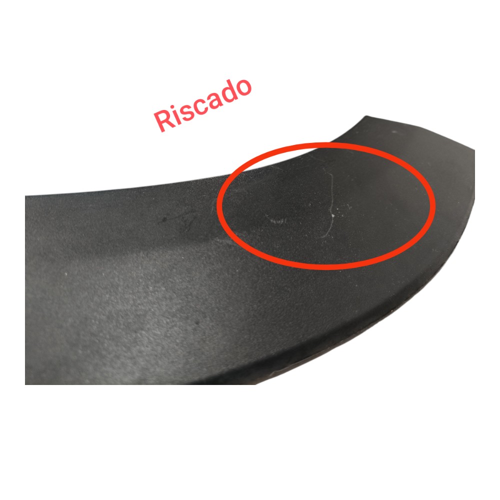 Moldura Caixa Roda Traseira Direita Gm Tracker 2020 25 V627 8
