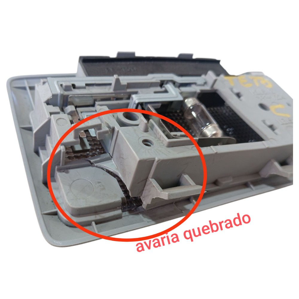 Luz Cortesia Teto Central Suzuki Grand Vitara 2012 A 15 V649