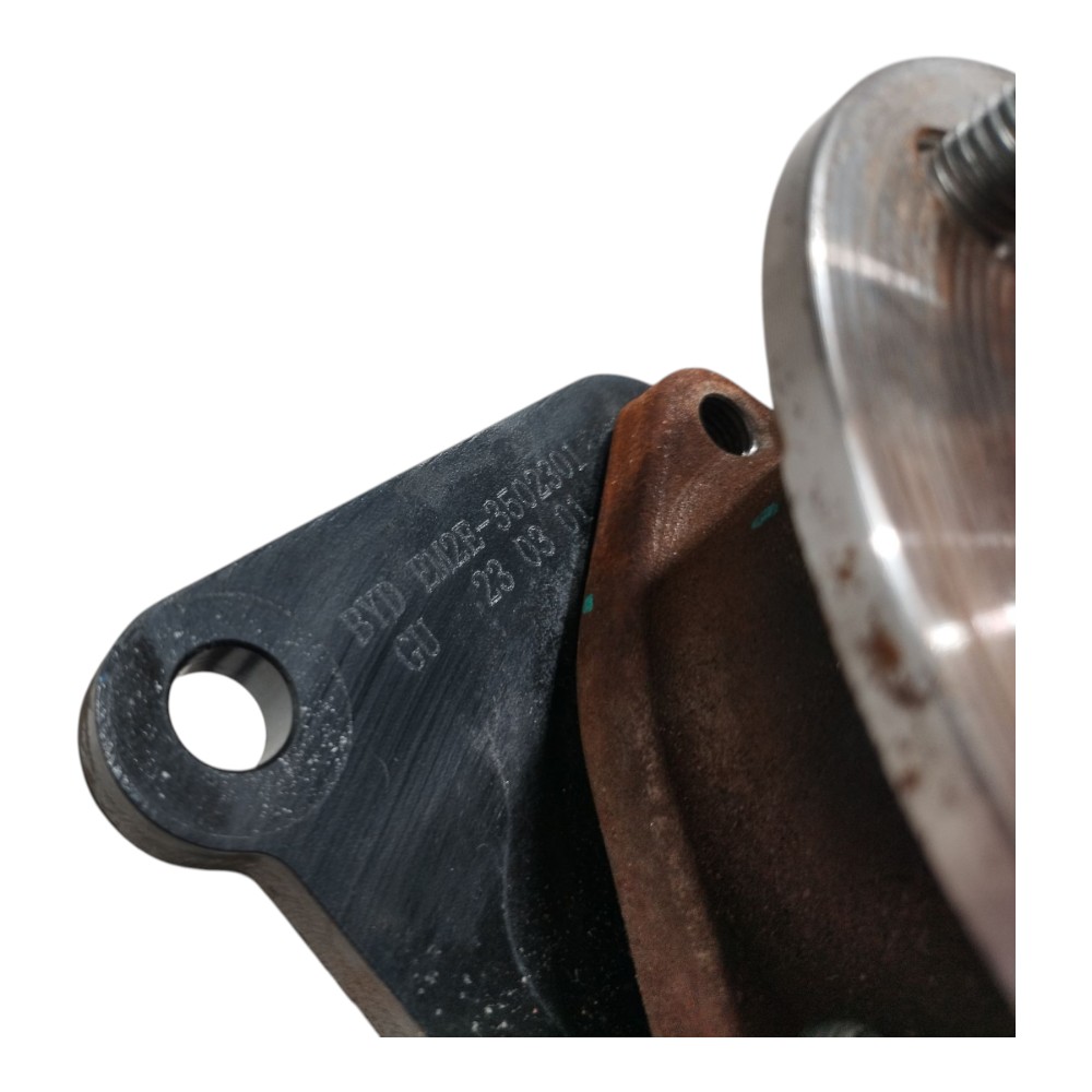 Suporte Cubo Traseiro Direito Byd Dolphin Gs 2024 V666 9