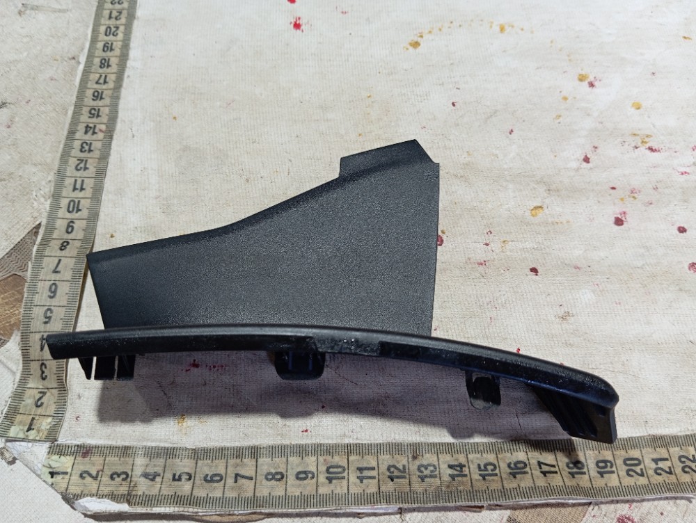 Moldura Lanterna Esquerda Lexus Rx500hf 2023 V619 7
