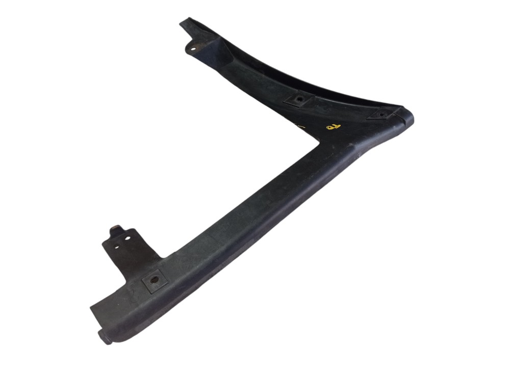 Guia Parachoque Traseiro Direito Chrysler Grand Caravan 005 5
