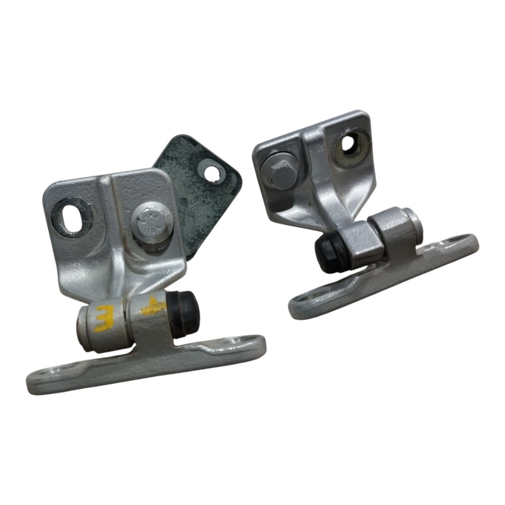 Dobradiça Porta Traseira Esquer Mercedes C180 2002 2007 V661 8