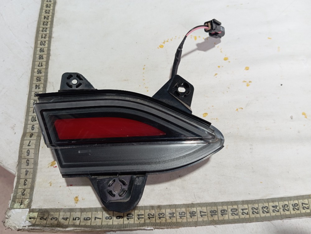 Lanterna Esquerda Tampa Traseira Hyundai Creta 2023 V609 Esquerdo 8
