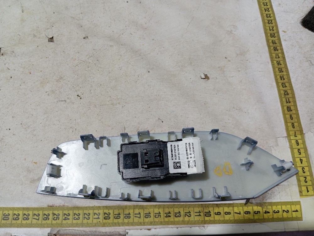 Moldura Botao Vidro Diant Direita Dolphin Mini 2024 25 V665 4