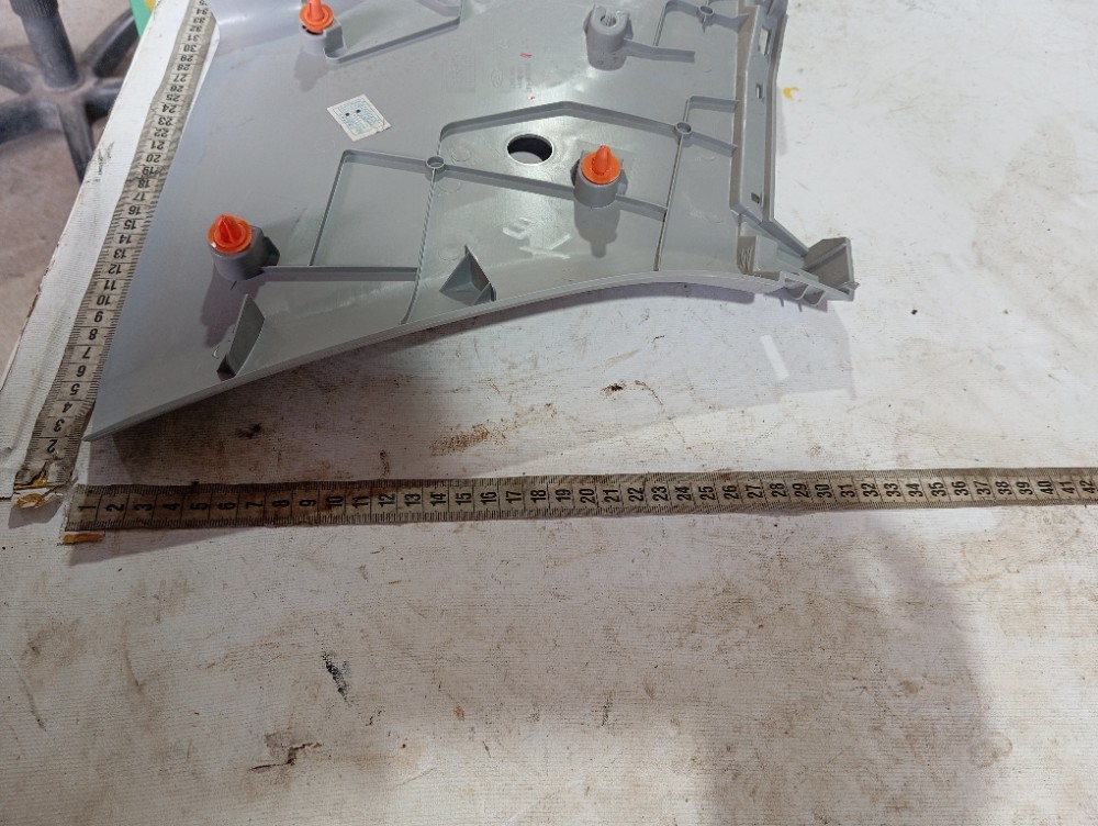 Acabamento Esquerdo Coluna Traseira Chery Tiggo 2 2020 V613 8