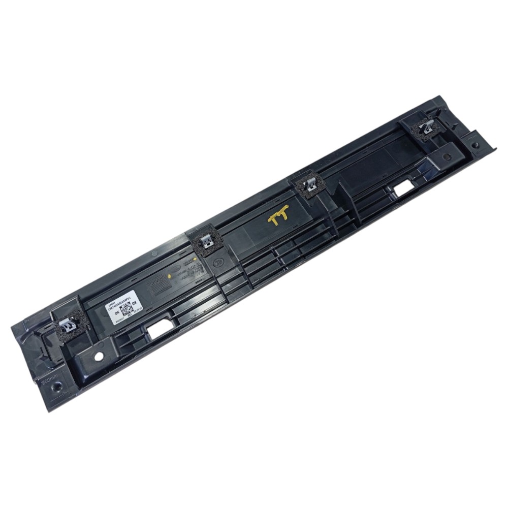 Soleira Tampa Traseira Land Rover Defender 2022 V645 3