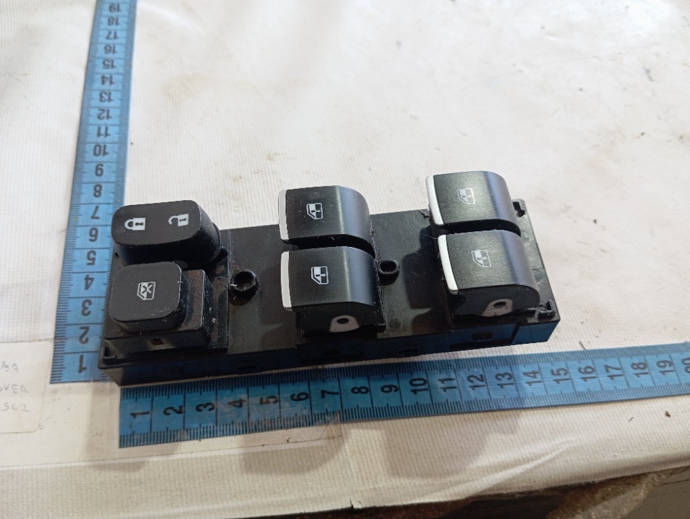 Comando Vidro Porta Dianteira Esquerda Jac Ej7 2023 V618 10