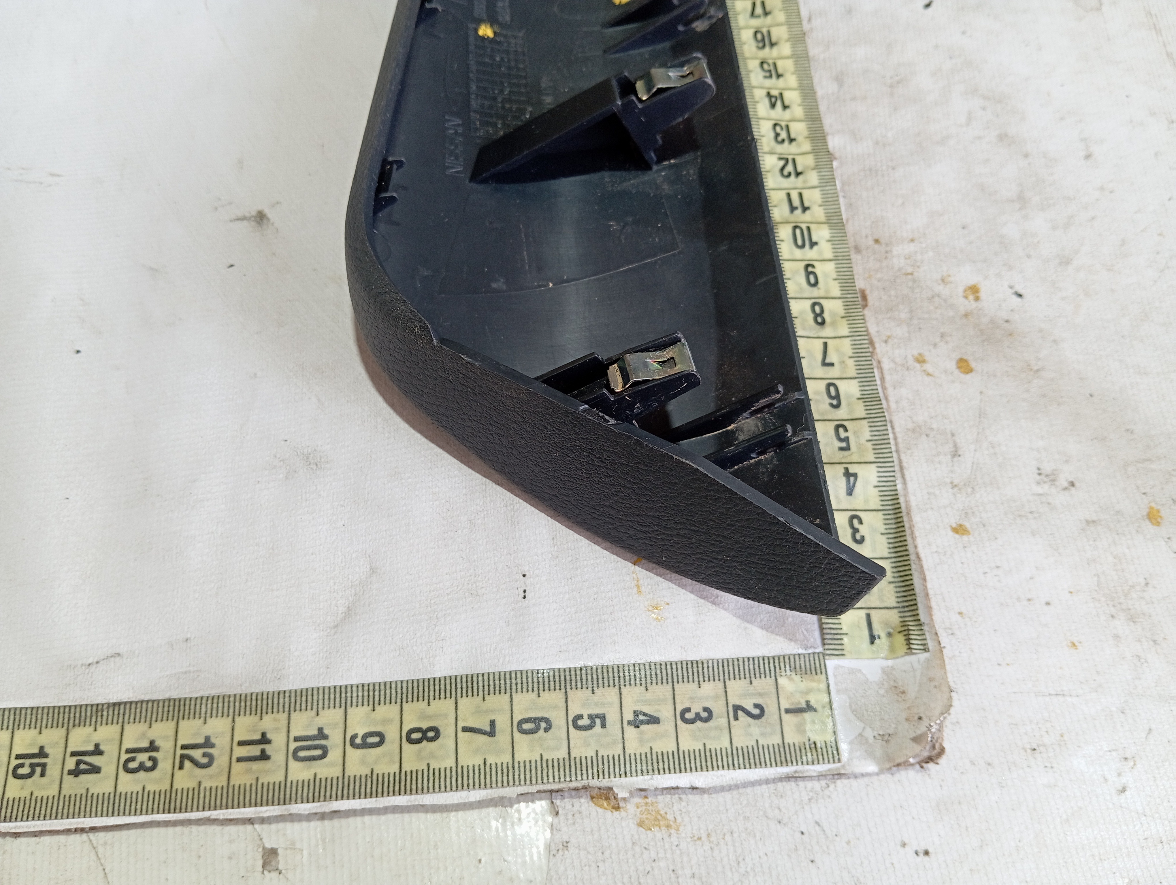 Acabamento Direito Console Nissan Leaf 2022 V589 6