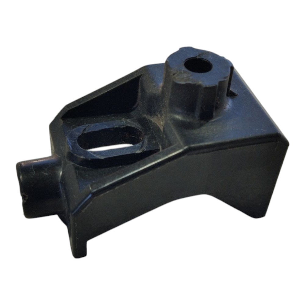 Suporte Radiador Esquerdo Land Rover Defender 2022 V645