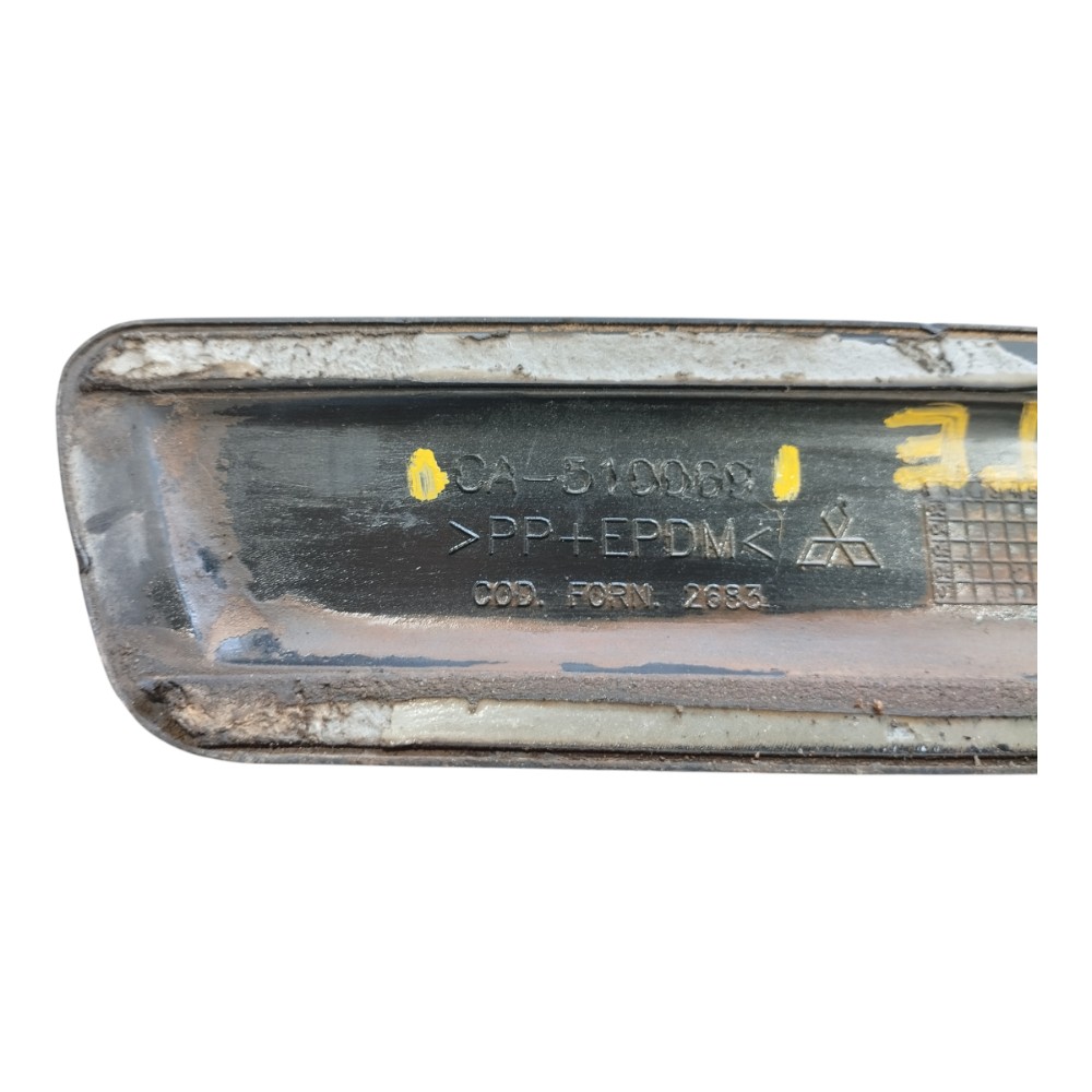 Friso Traseiro Esquerdo Mitsubishi L200 Sport 2004 V638 2