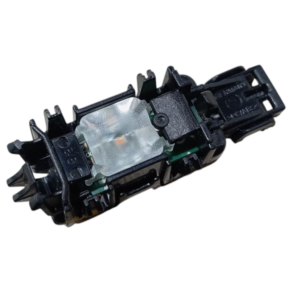 Luz Cortesia Esq Porta Malas Volvo V40 T3 2013 2019 V652 3