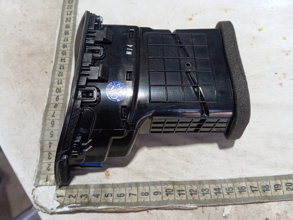 Difusor Ar Direito Ssangyong Xlv Dlx 2018 V612 7