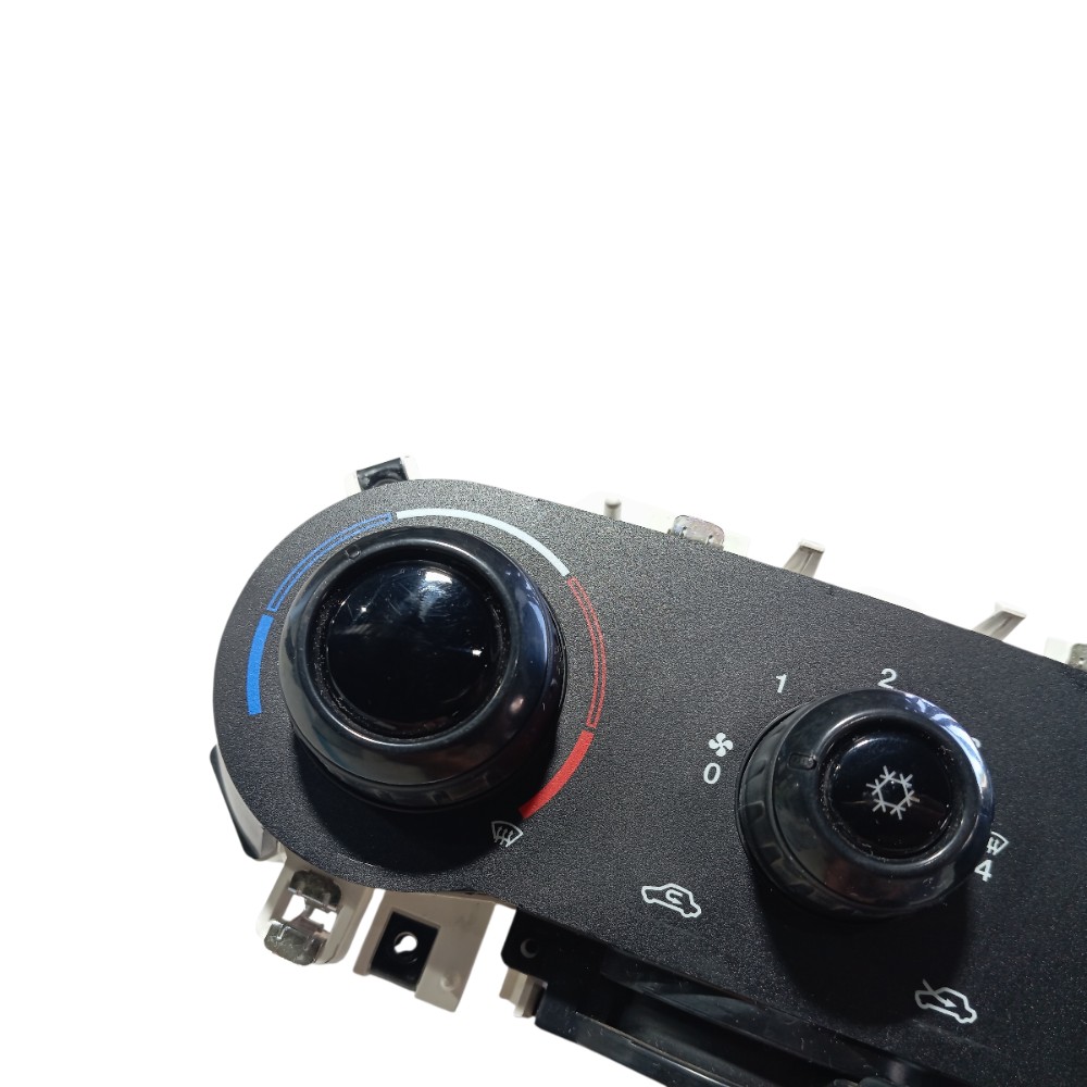 Comando ar condicionado Fiat Mobi 2019 7
