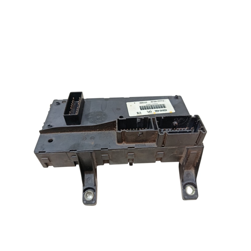 Caixa fusível Fiat Palio 2004 2005